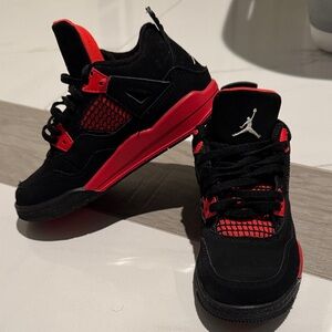 Kids Jordan Red Thunders